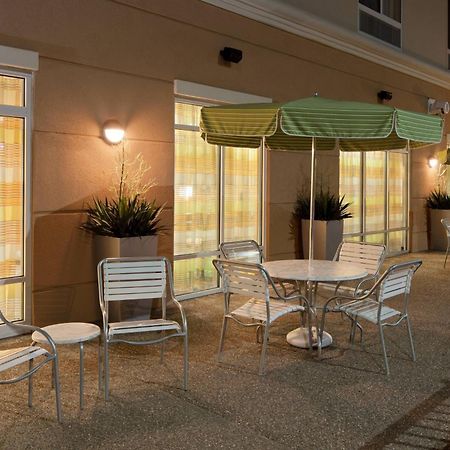 Fairfield Inn & Suites Lewisburg Restoran fotoğraf